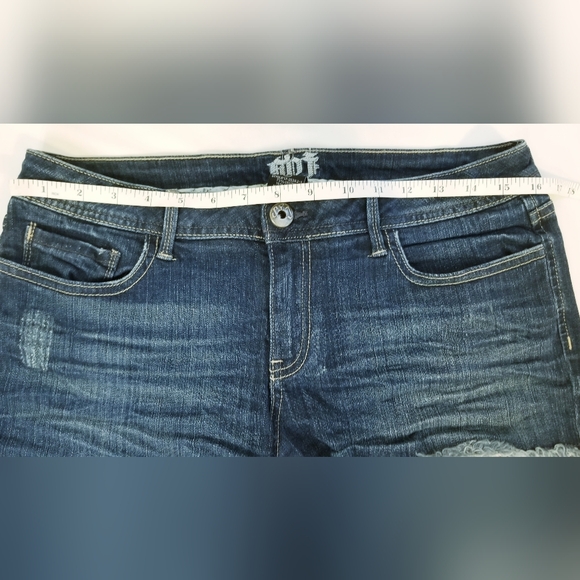 Frayed Hem Dark Wash Denim Shorts - Picture 5 of 8